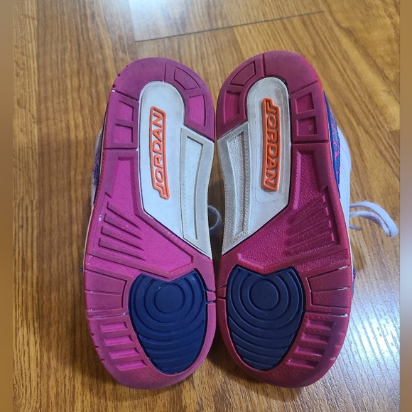 Air Jordan 3 Retro Barley Grape Size 10c - Picture 5 of 6